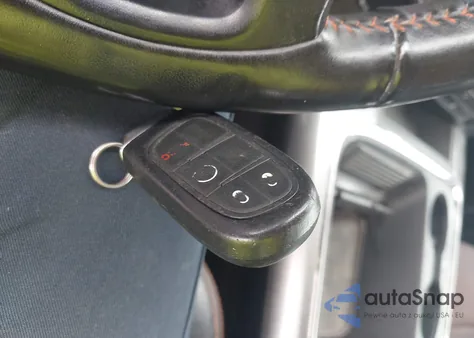 2017 Ram 1500 Sport 4X2 5'7 Box from USA, damaged, VIN 1C6RR6MT0HS555882